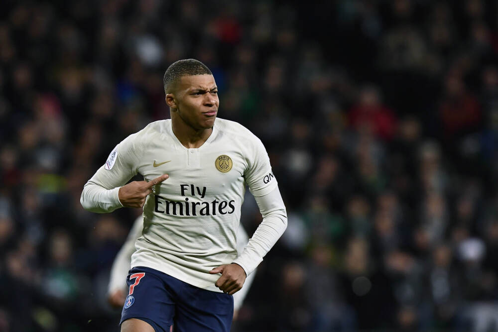 洗发水“白发洗黑”是假，收“智商税”是真